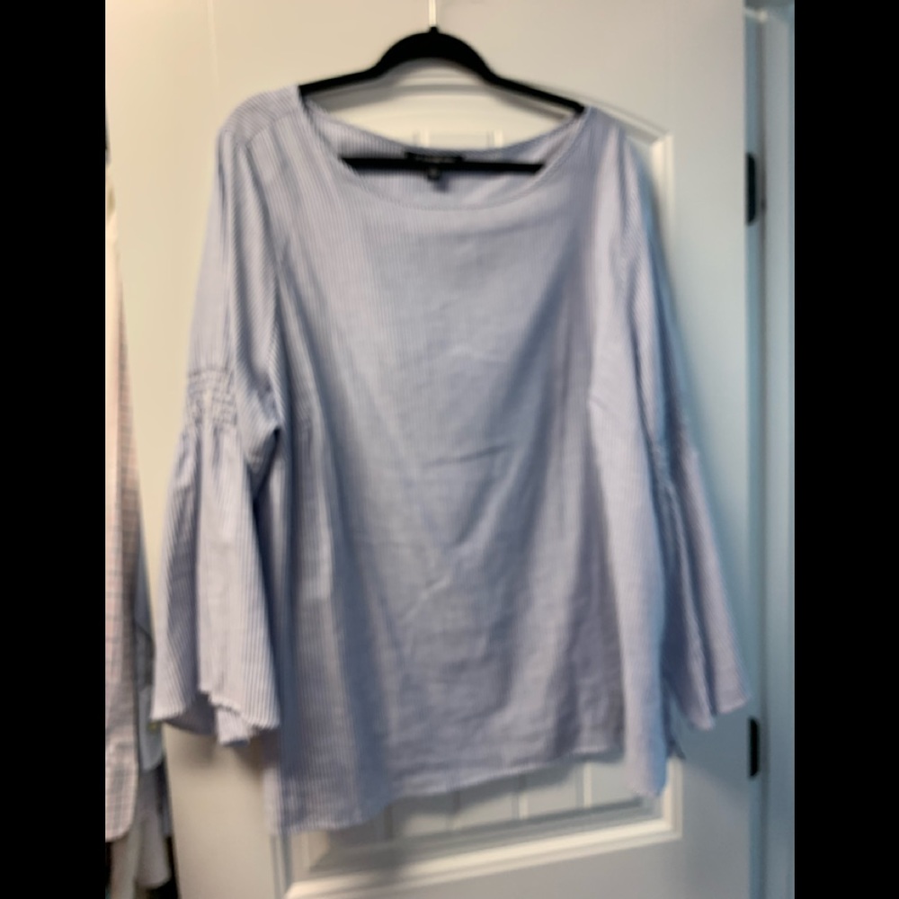 Zac & Rachel 3x top. Blue and white pinstripes.